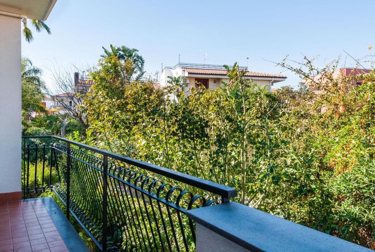 Ortensia Apartments By Wonderful Italy Aci Castello Exterior photo